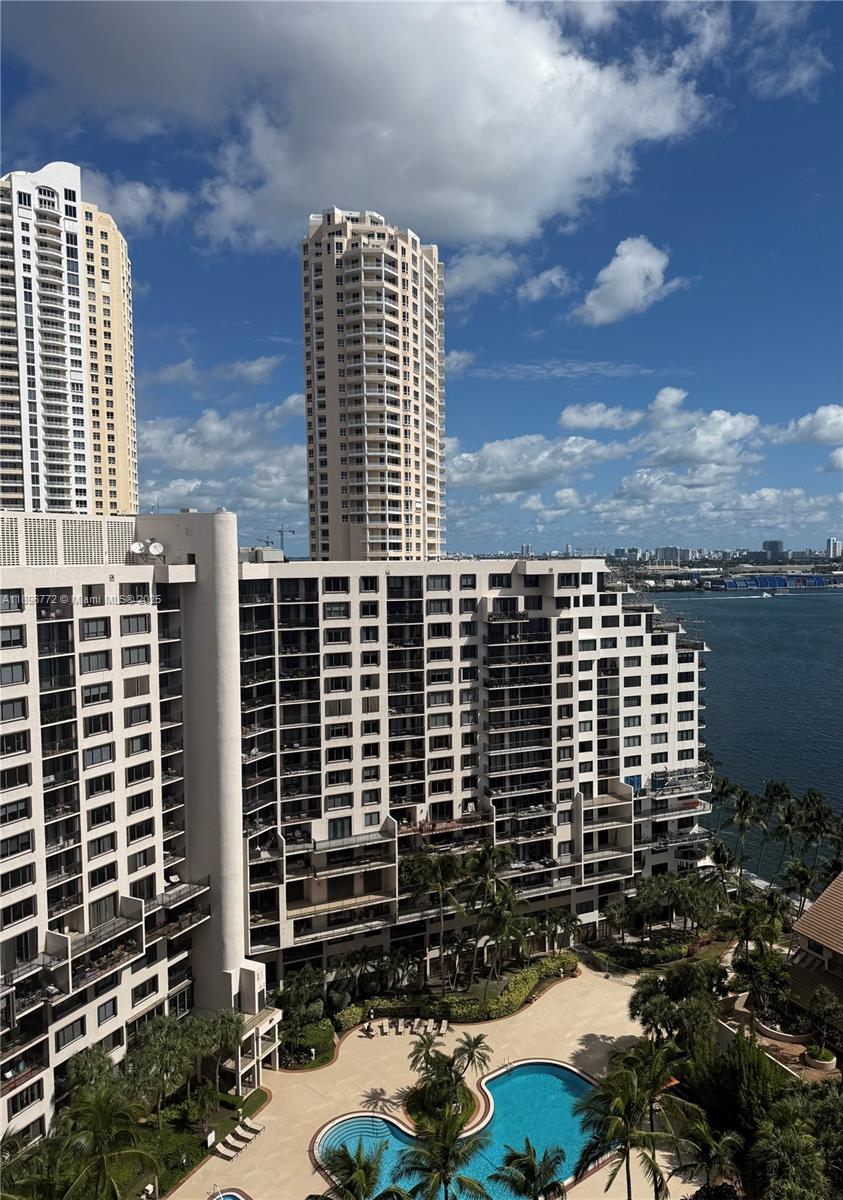 520 Brickell Key Dr #A1910, Miami FL 33131