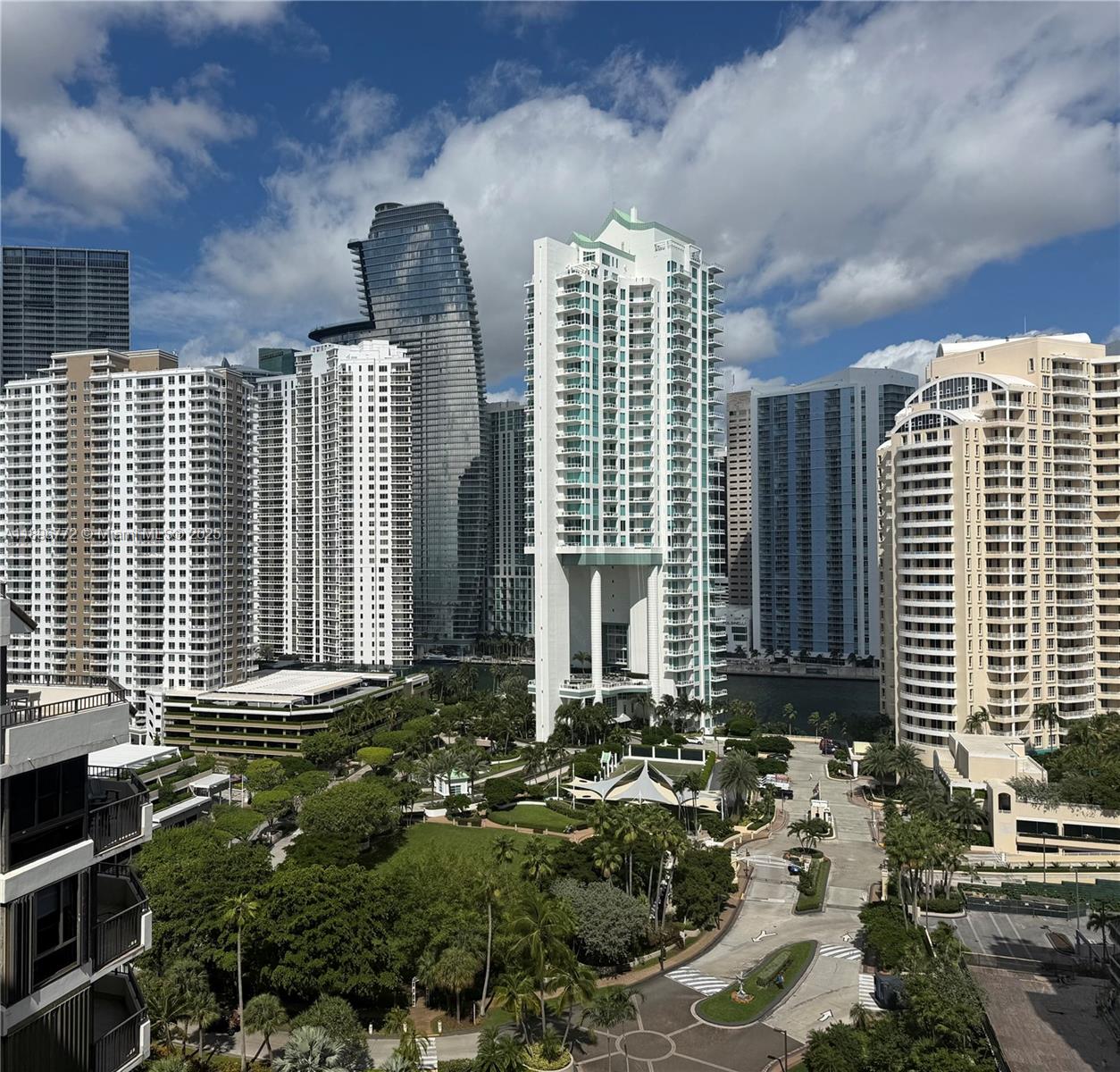 520 Brickell Key Dr #A1910, Miami FL 33131
