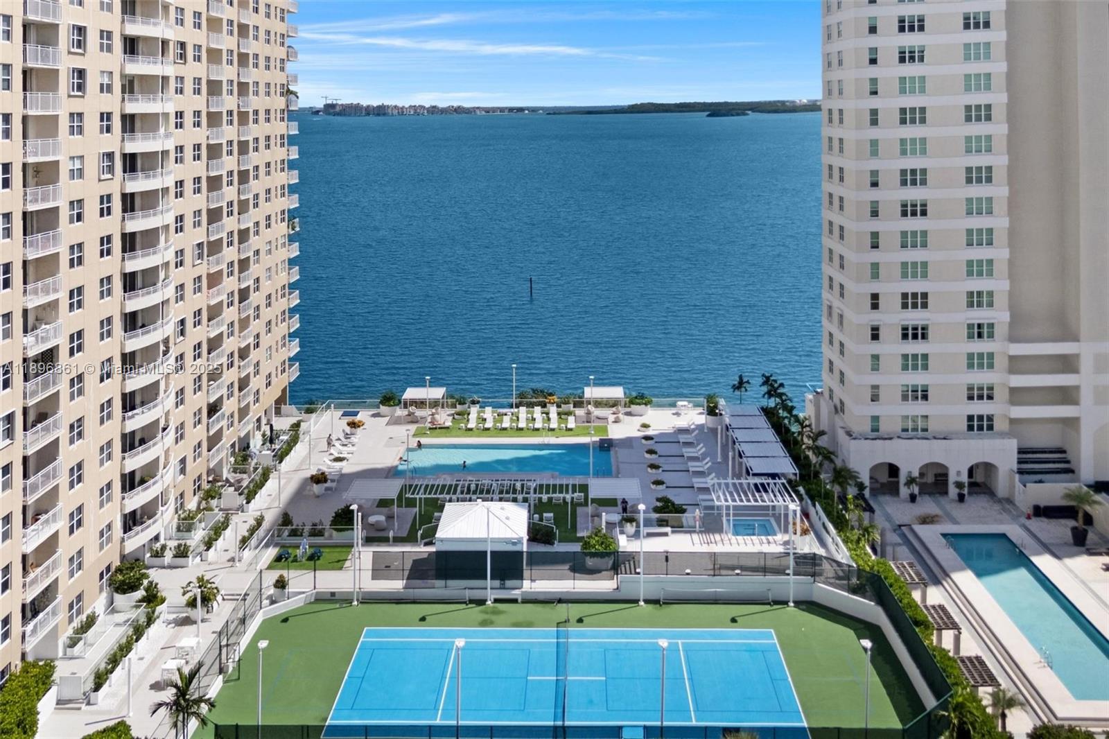 770 Claughton Island Dr #1712, Miami FL 33131
