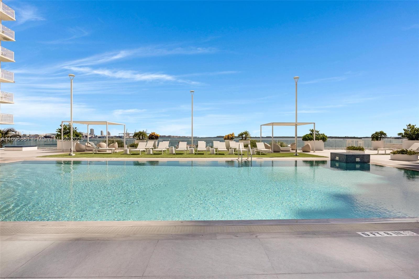 770 Claughton Island Dr #1712, Miami FL 33131