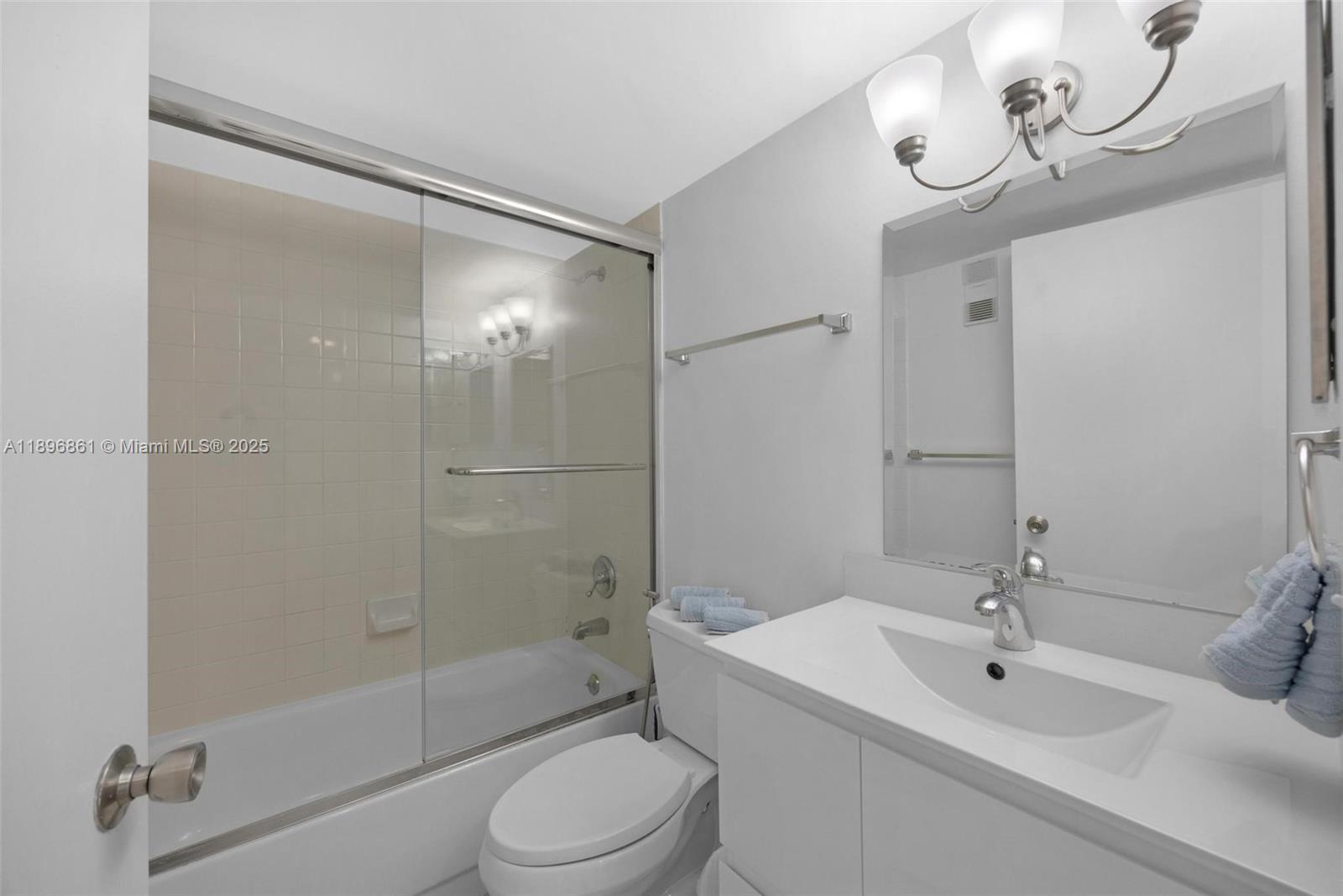 770 Claughton Island Dr #1712, Miami FL 33131