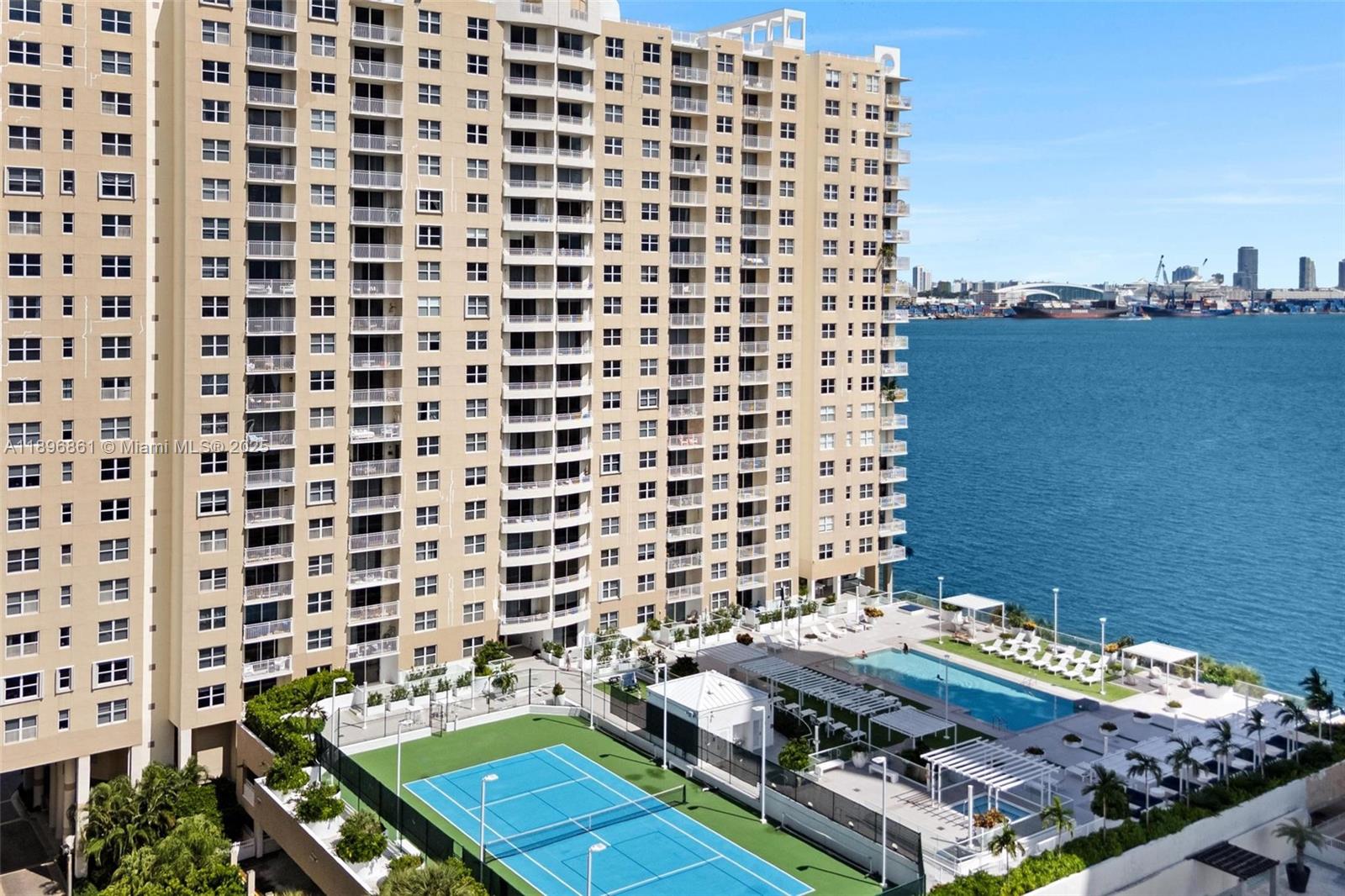 770 Claughton Island Dr #1712, Miami FL 33131