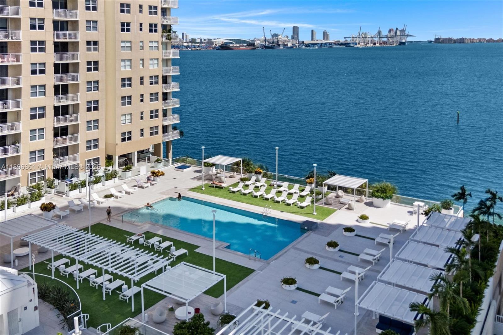 770 Claughton Island Dr #1712, Miami FL 33131