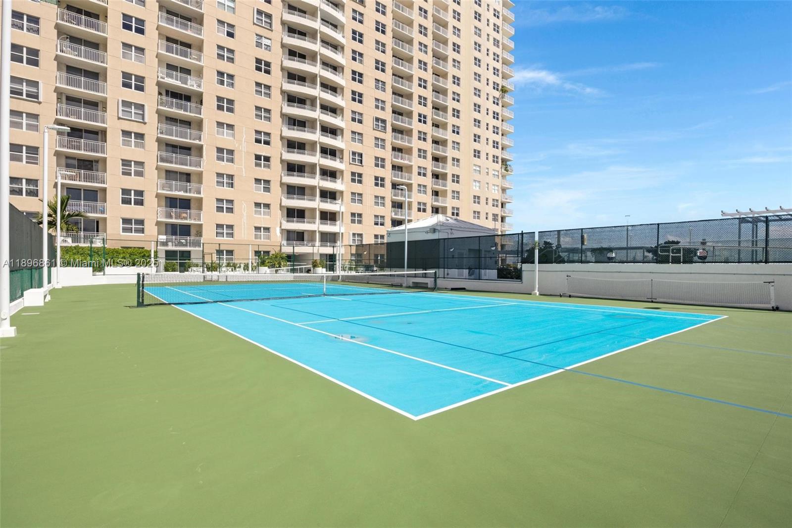 770 Claughton Island Dr #1712, Miami FL 33131