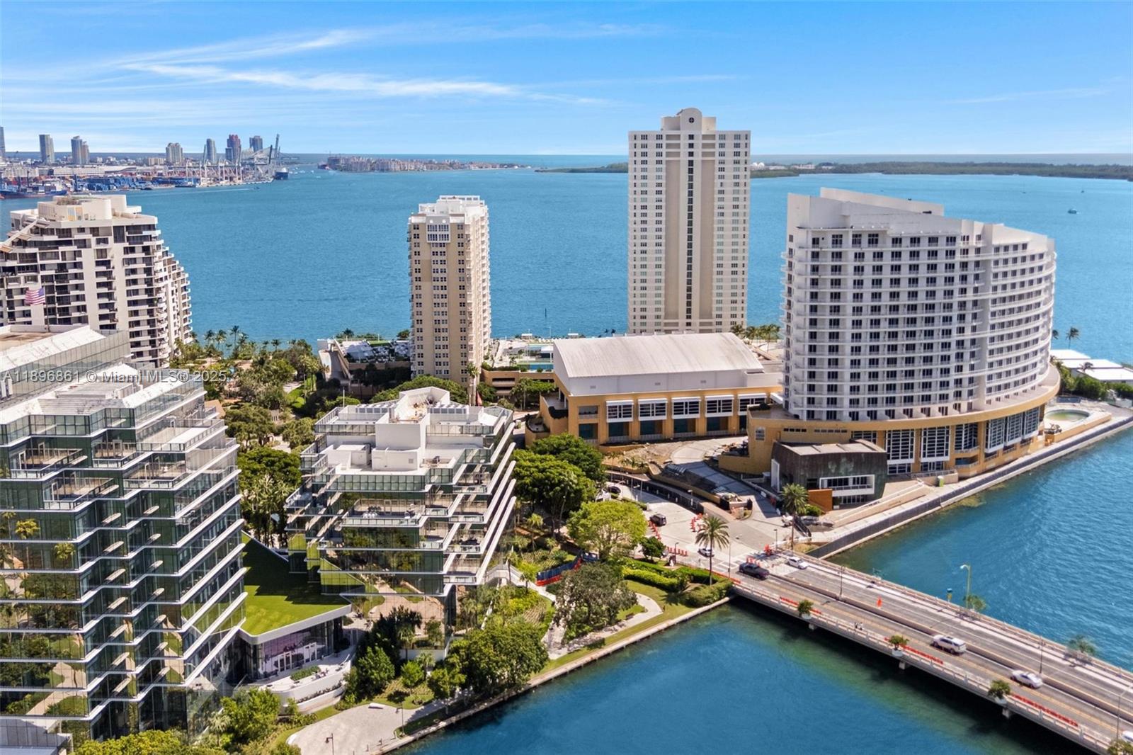 770 Claughton Island Dr #1712, Miami FL 33131