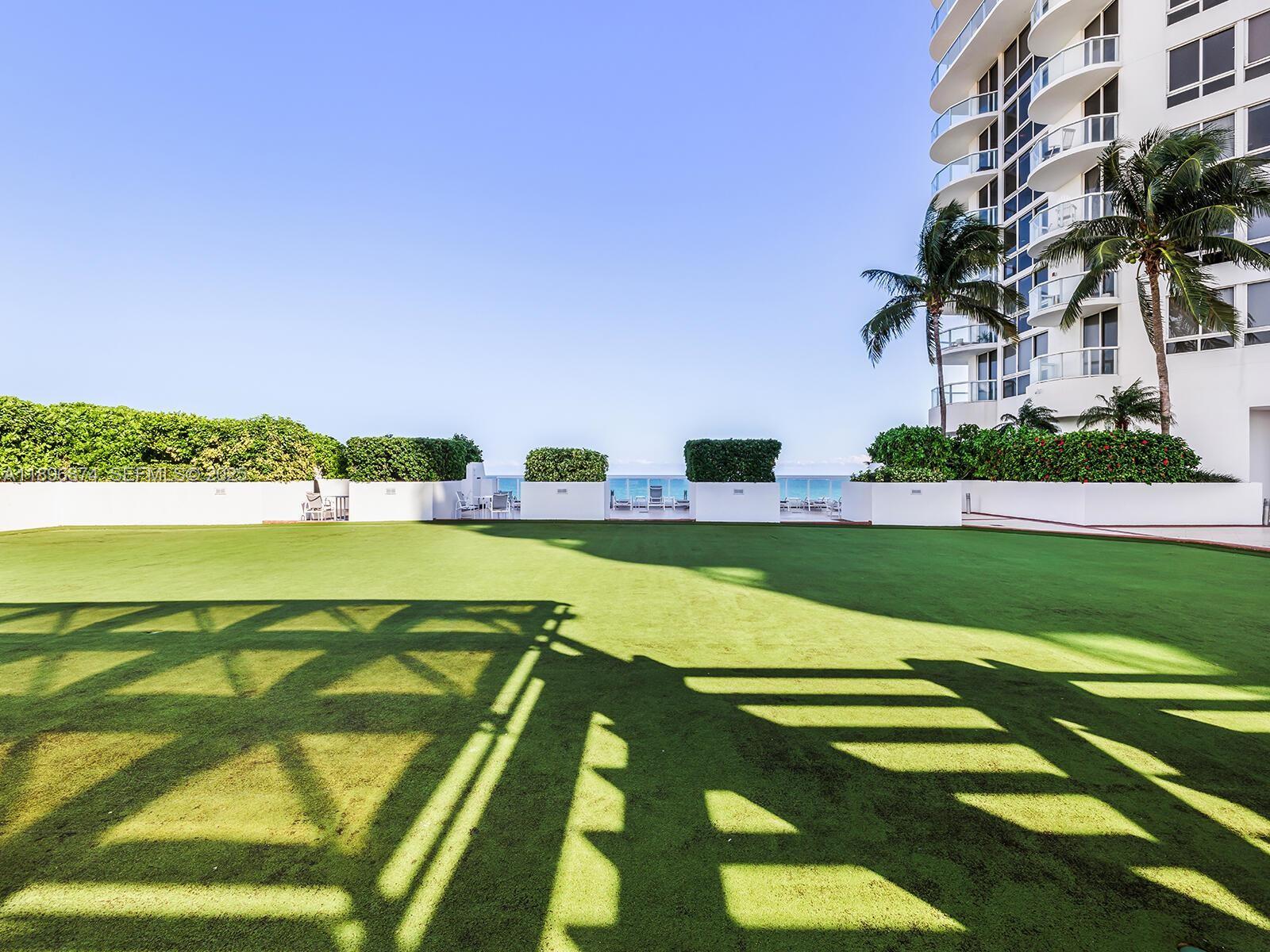 6365 Collins Ave #1105, Miami Beach FL 33141