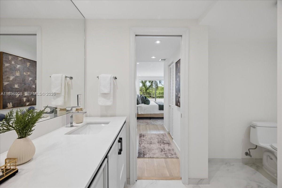155 Ocean Lane Dr #302, Key Biscayne FL 33149