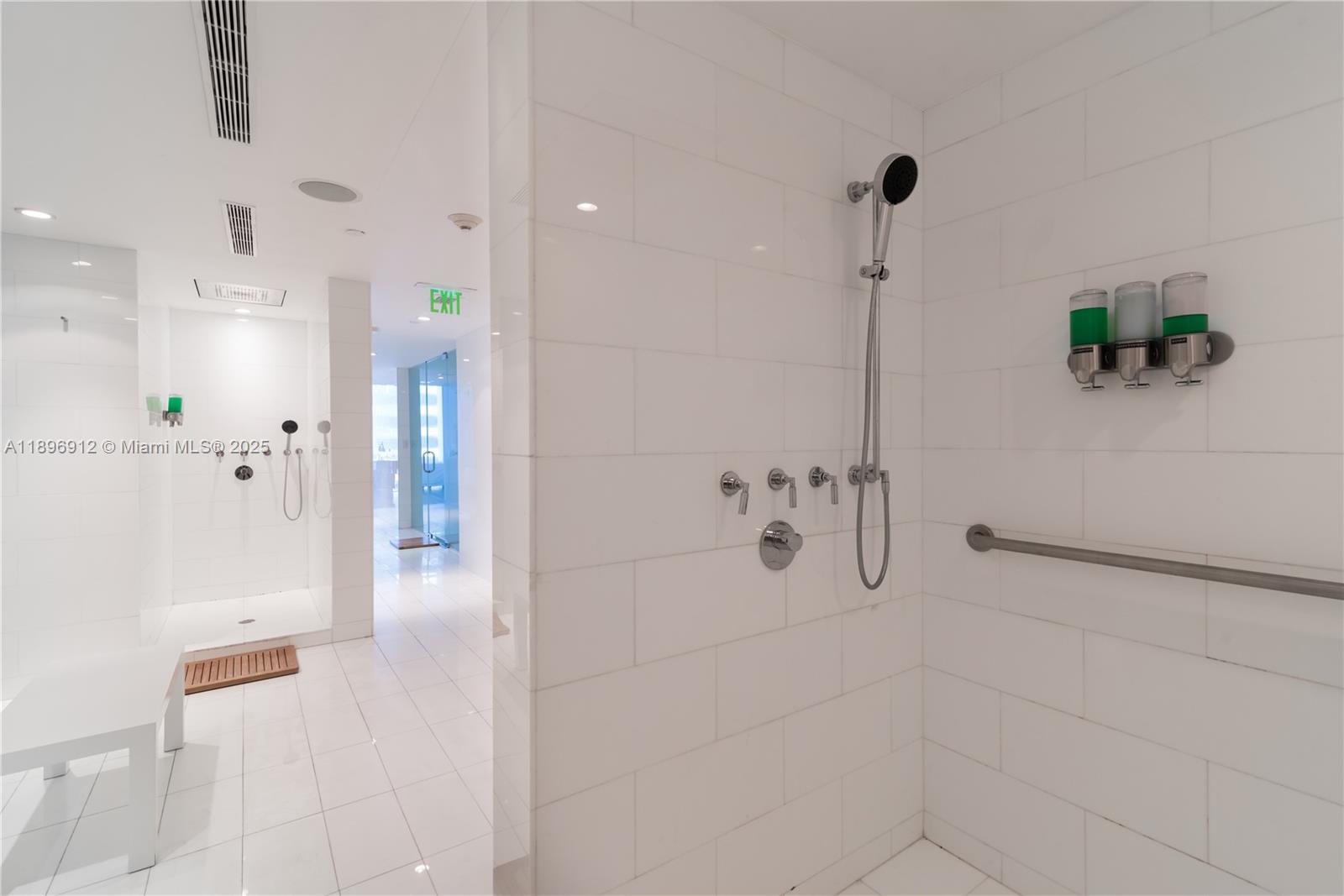 1040 Biscayne Blvd #2402, Miami FL 33132