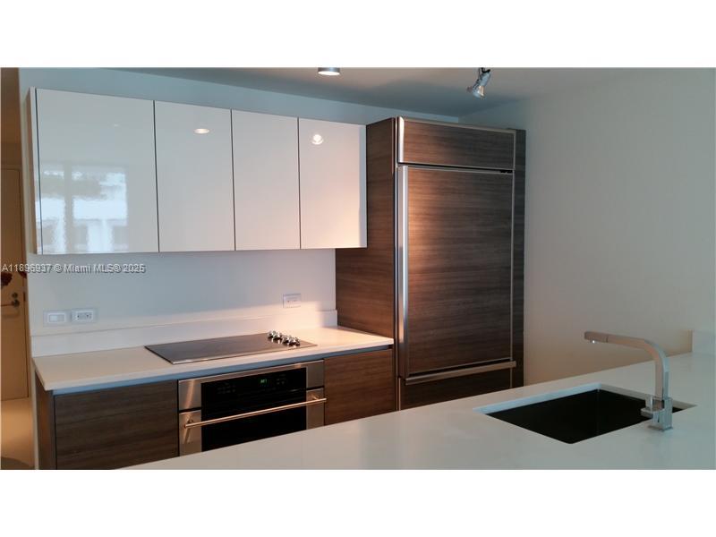 1100 S MIAMI AV #1011, Miami FL 33130