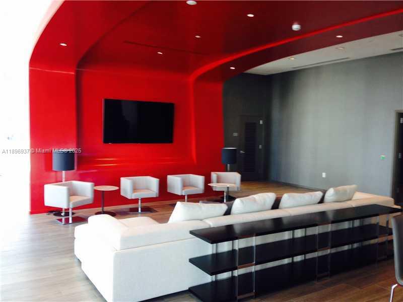 1100 S MIAMI AV #1011, Miami FL 33130