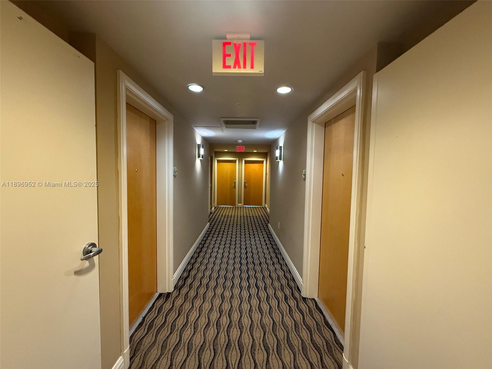 244 Biscayne Blvd #3708, Miami FL 33132