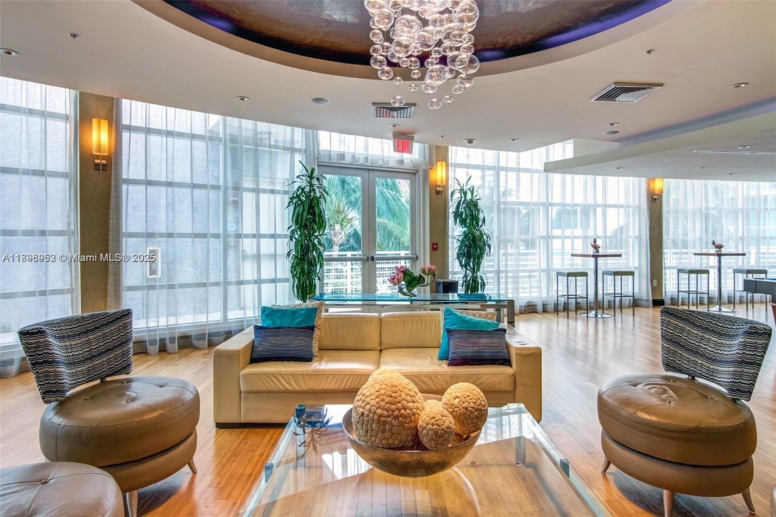 244 Biscayne Blvd #3708, Miami FL 33132