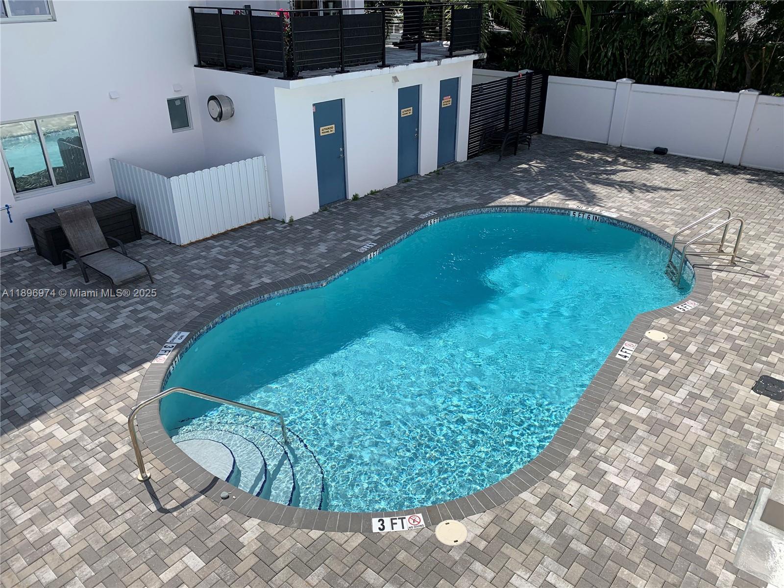 2412 NE 26th St #4, Fort Lauderdale FL 33305