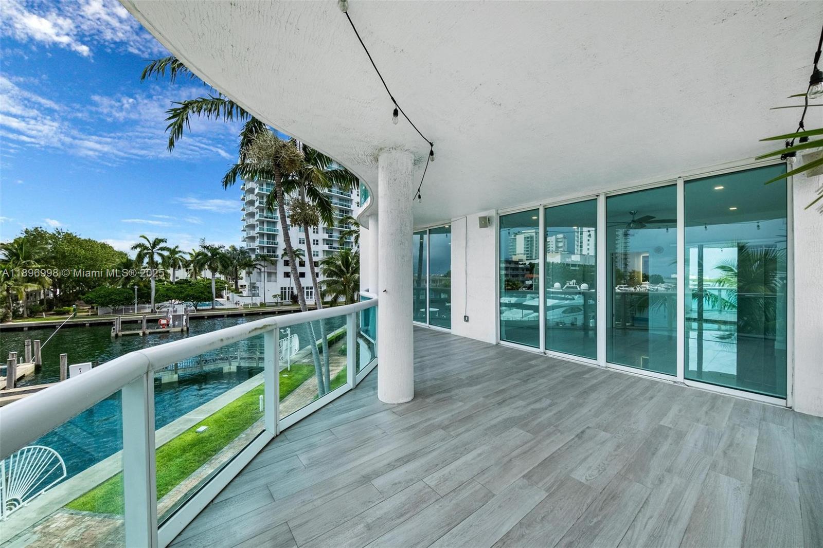 7918 Harbor Island Dr #207, North Bay Village FL 33141