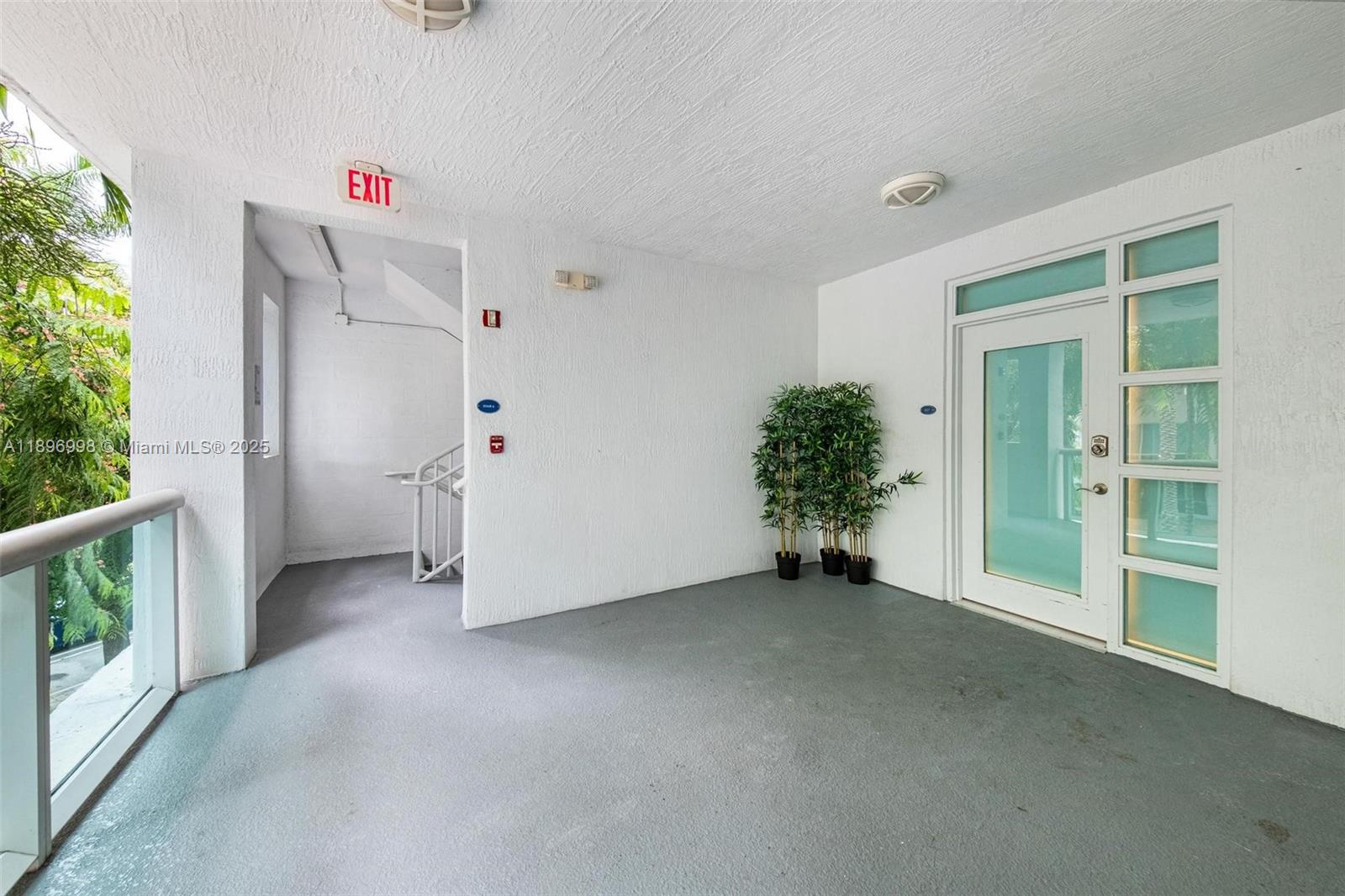 7918 Harbor Island Dr #207, North Bay Village FL 33141