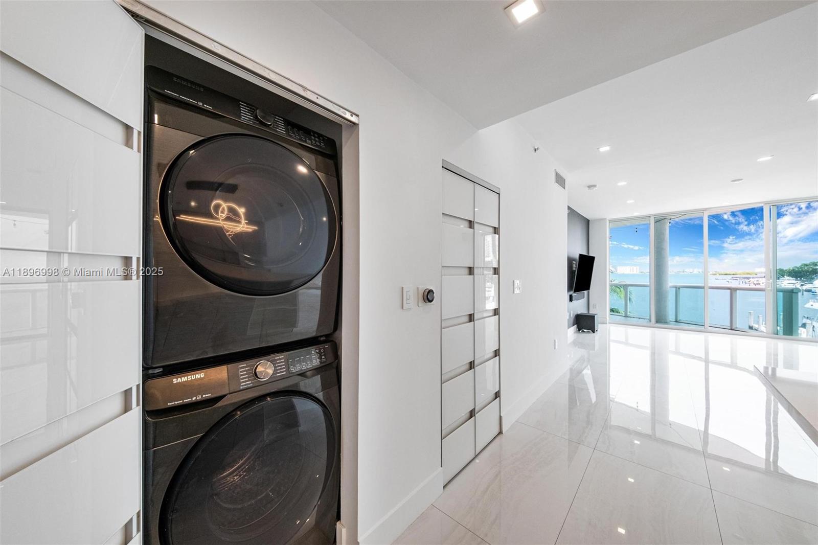 7918 Harbor Island Dr #207, North Bay Village FL 33141