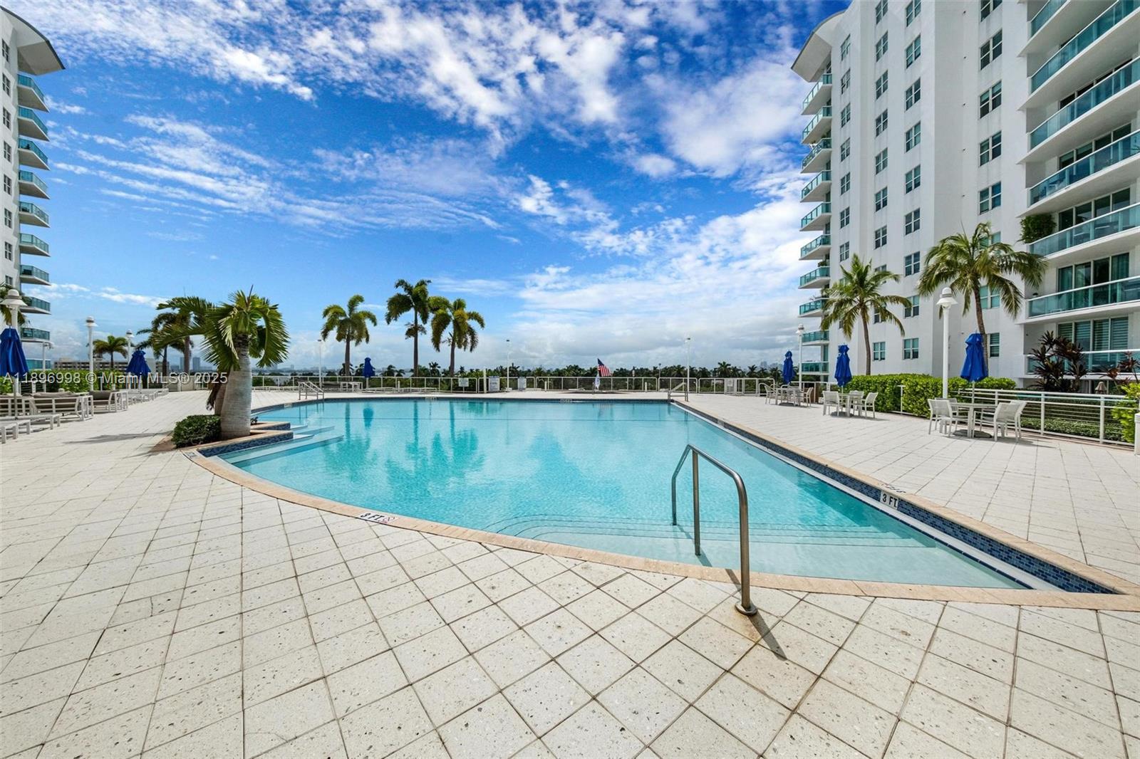 7918 Harbor Island Dr #207, North Bay Village FL 33141