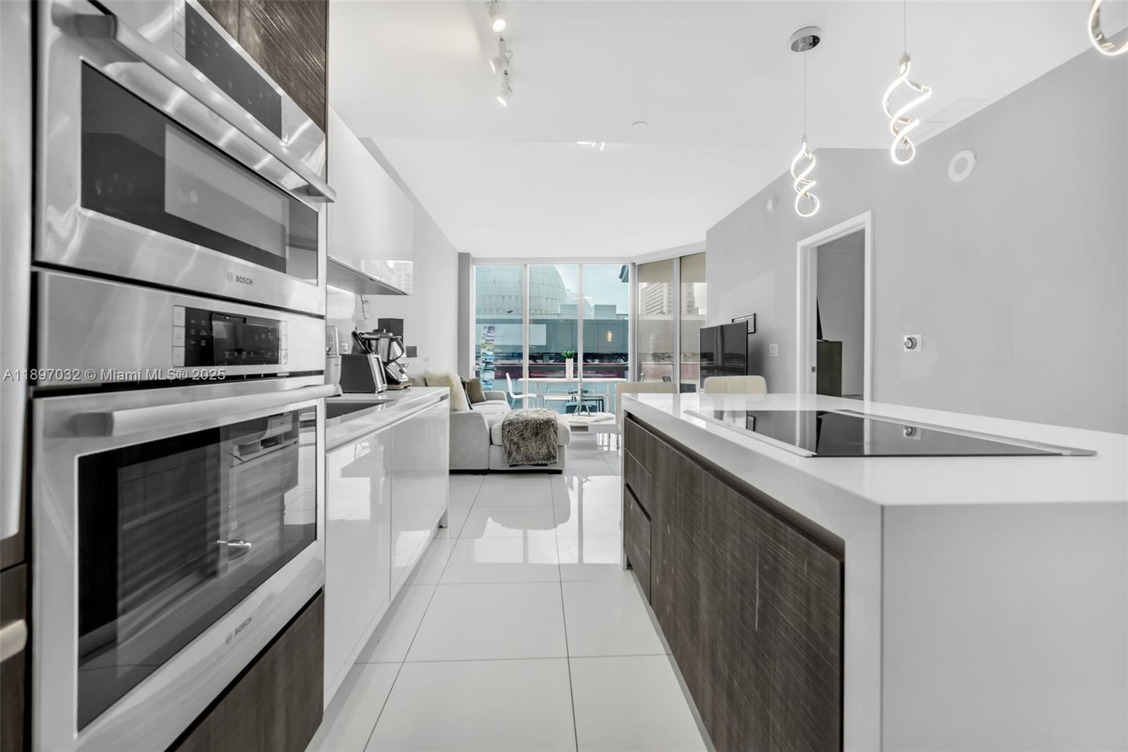 851 NE 1st Ave #806, Miami FL 33132
