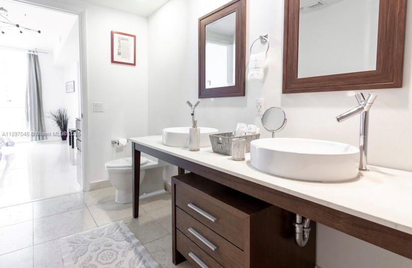 485 Brickell Ave #2606, Miami FL 33131