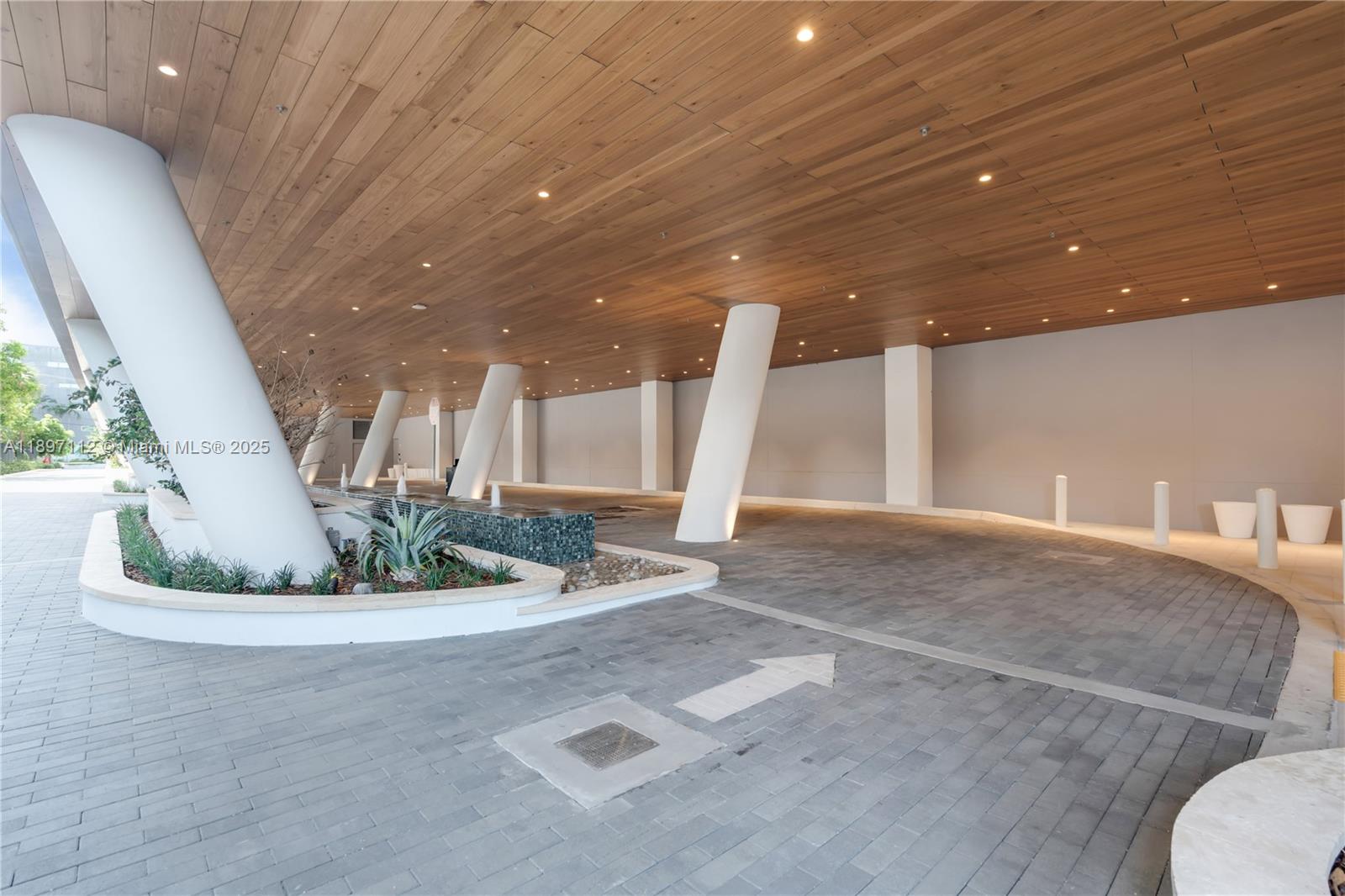2655 S Bayshore #1506, Coconut Grove FL 33133