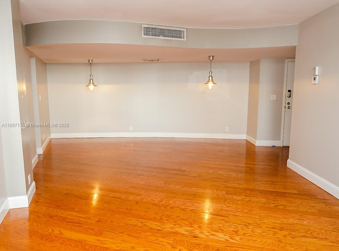 100 Golden Isles Dr #10, Hallandale Beach FL 33009