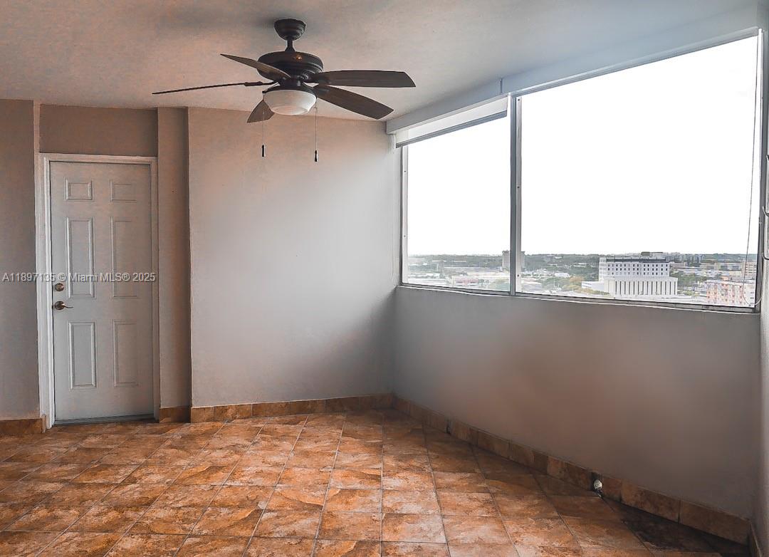 100 Golden Isles Dr #10, Hallandale Beach FL 33009