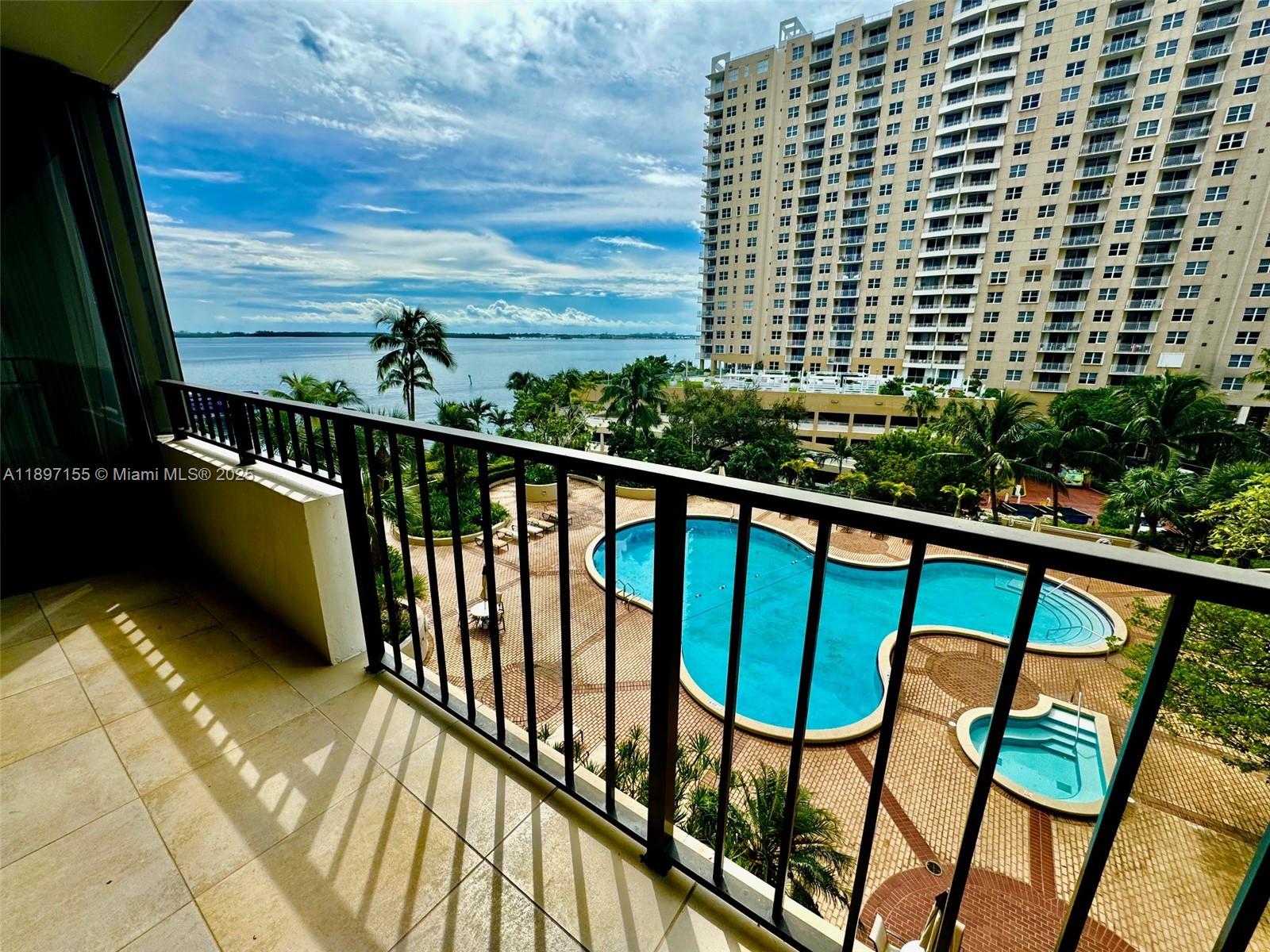 520 Brickell Key Dr #A605, Miami FL 33131