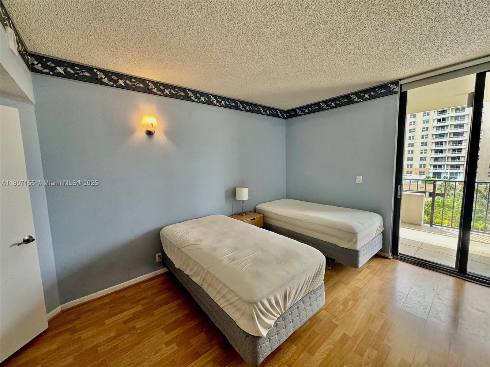 520 Brickell Key Dr #A605, Miami FL 33131