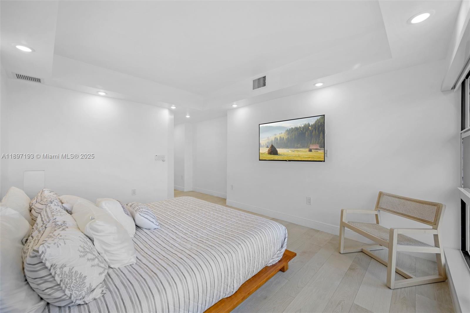 5000 N Ocean Blvd #1710, Lauderdale By The Sea FL 33308