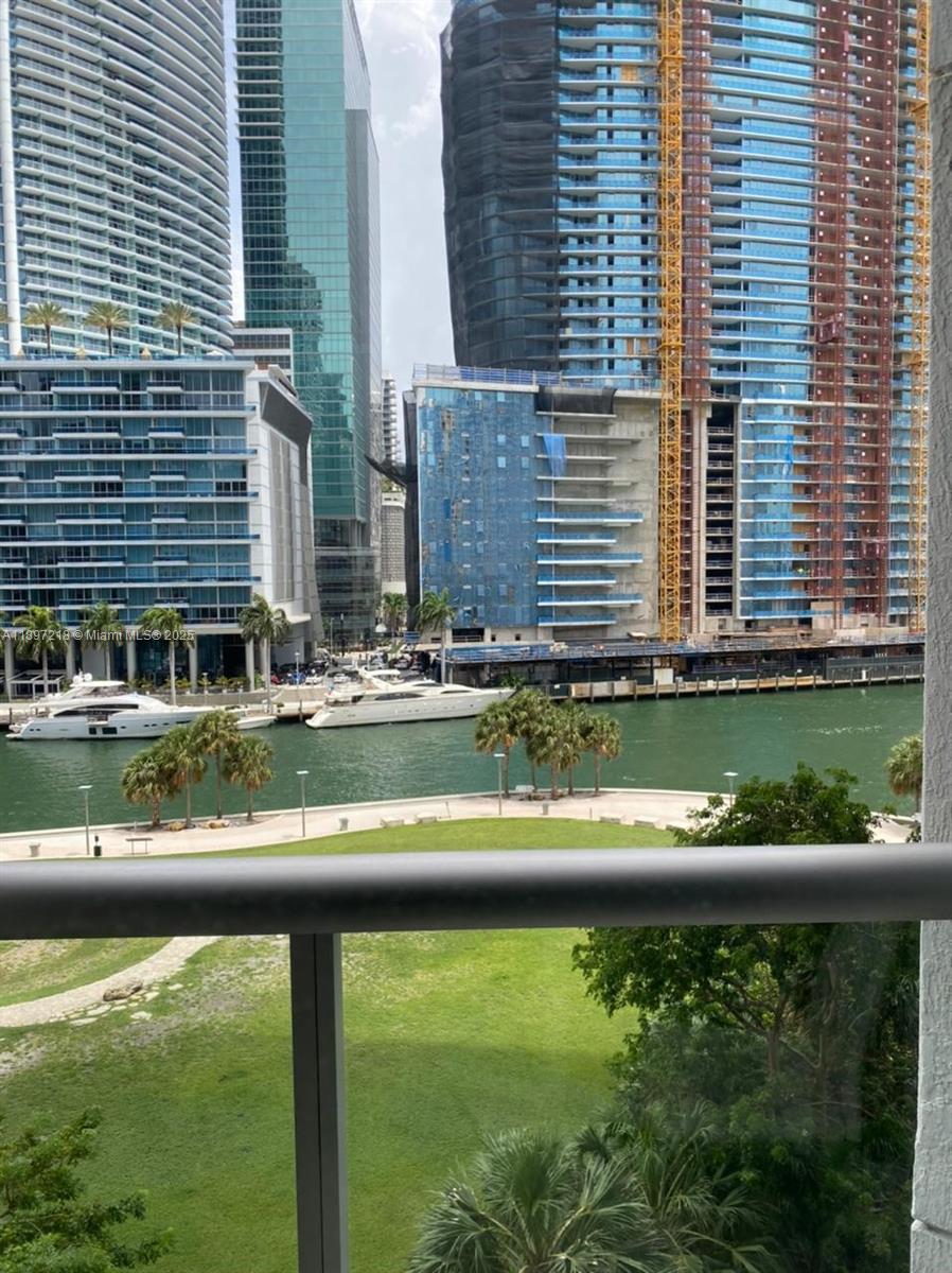 475 Brickell Ave #608, Miami FL 33131