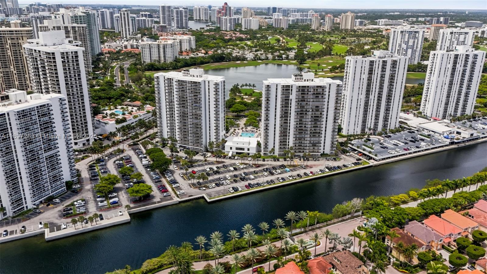 3701 N Country Club Dr #606, Aventura FL 33180