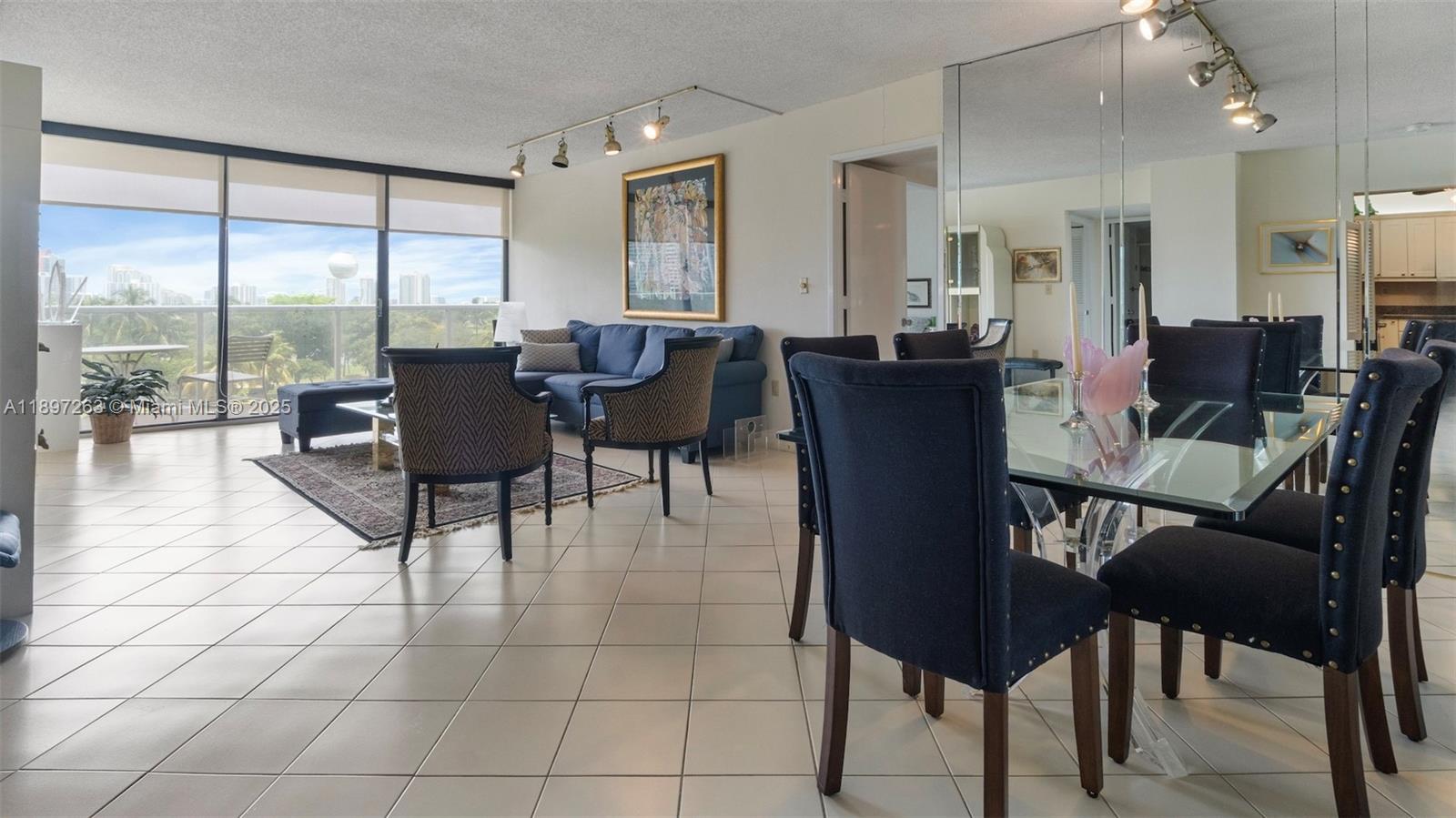 3701 N Country Club Dr #606, Aventura FL 33180