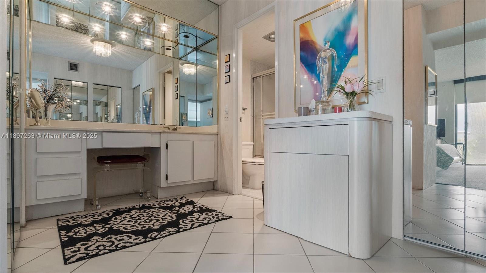 3701 N Country Club Dr #606, Aventura FL 33180