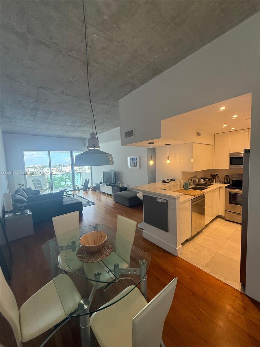 1200 West Ave #PH17, Miami Beach FL 33139