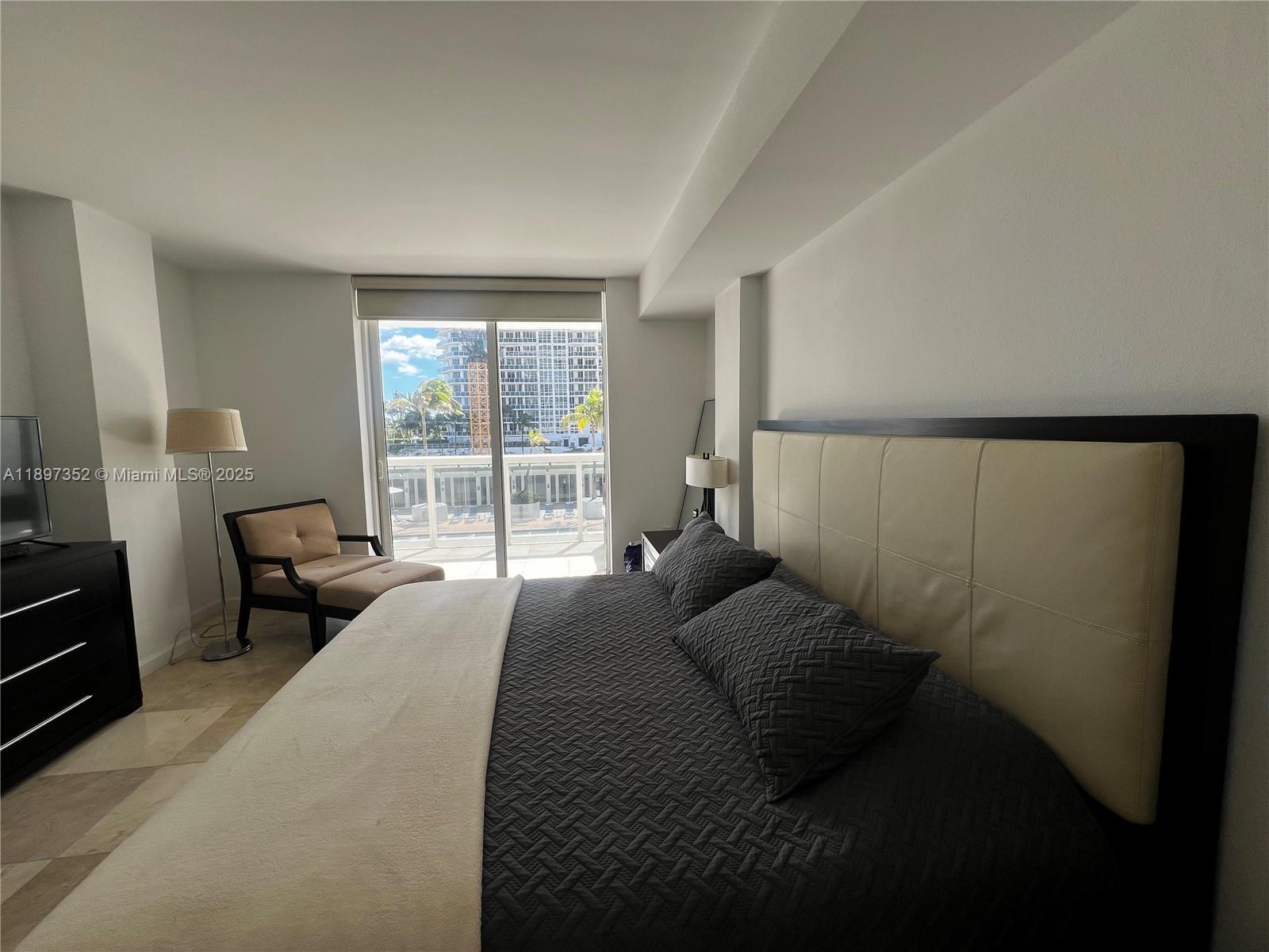 10275 Collins Ave #214, Bal Harbour FL 33154