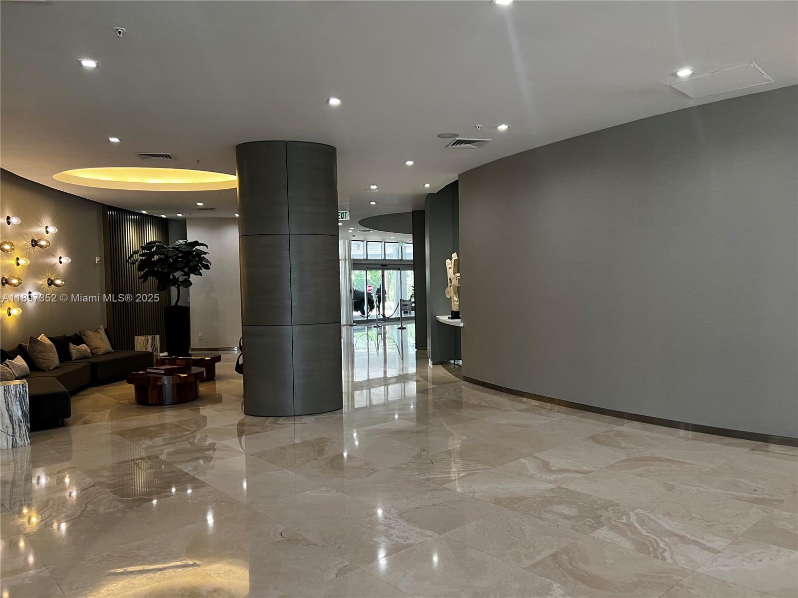 10275 Collins Ave #214, Bal Harbour FL 33154