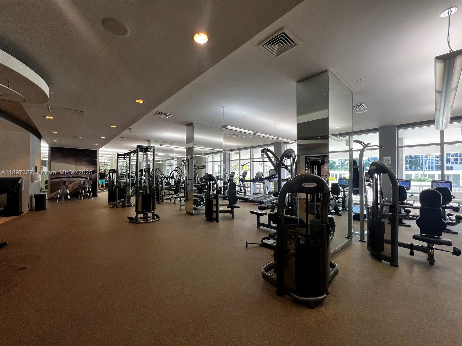 10275 Collins Ave #214, Bal Harbour FL 33154