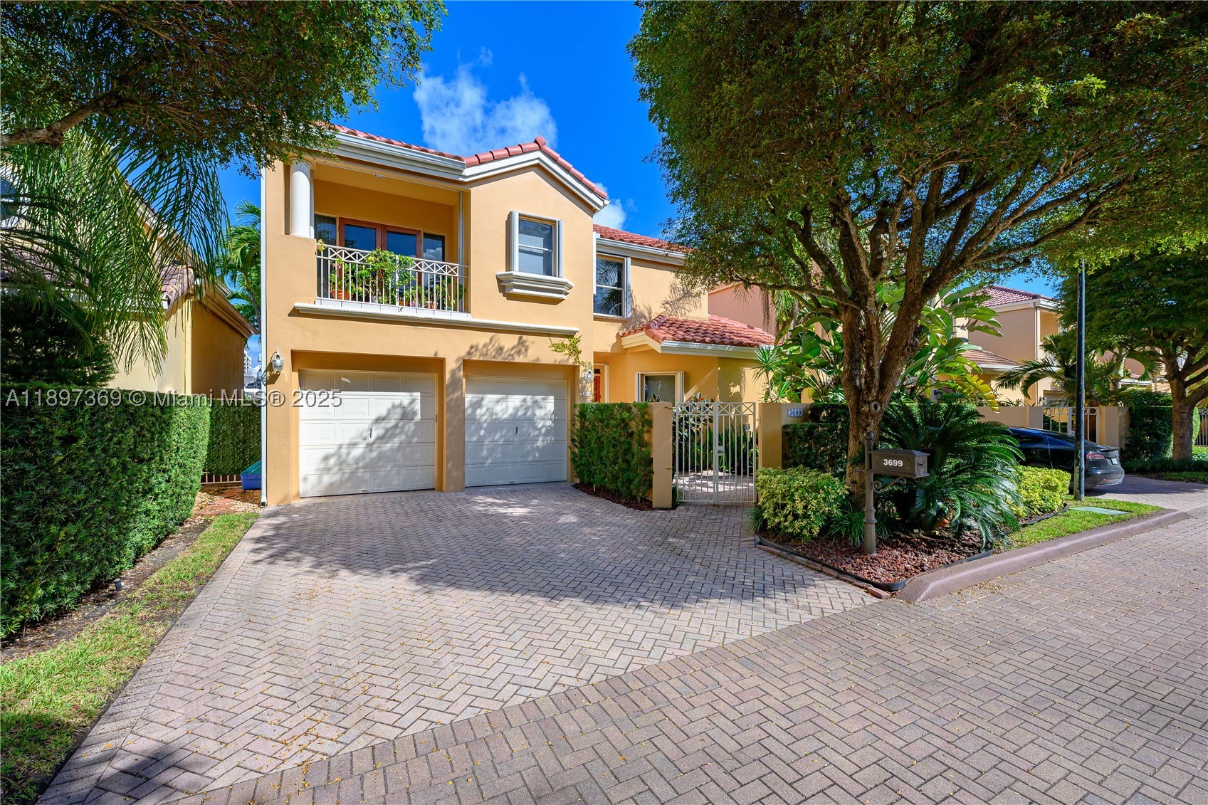 3699 NE 208th Ter, Aventura FL 33180