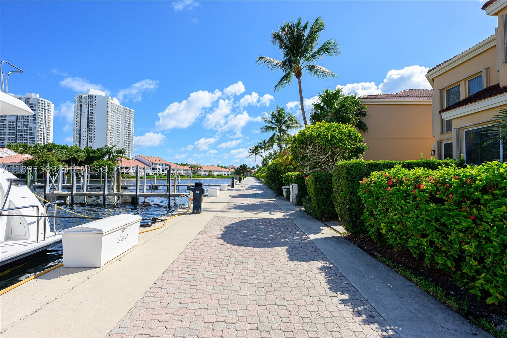 3699 NE 208th Ter, Aventura FL 33180