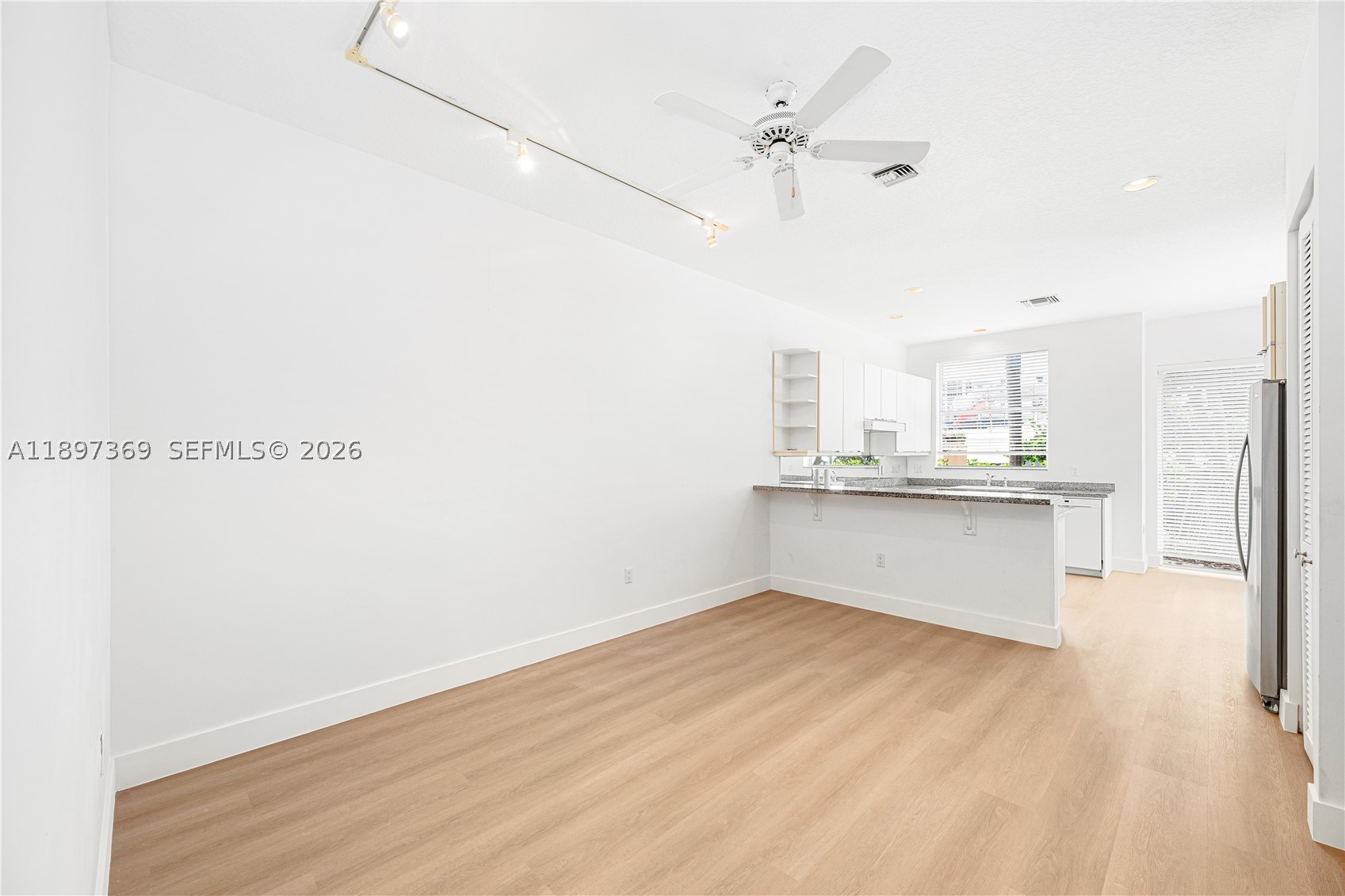 3699 NE 208th Ter, Aventura FL 33180