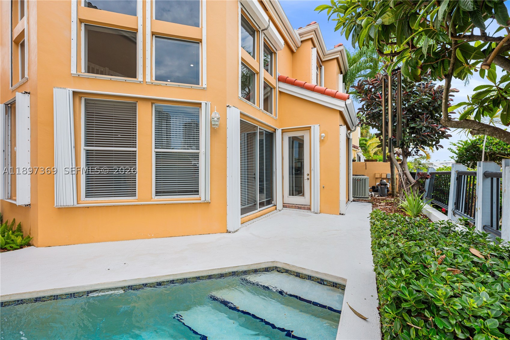 3699 NE 208th Ter, Aventura FL 33180