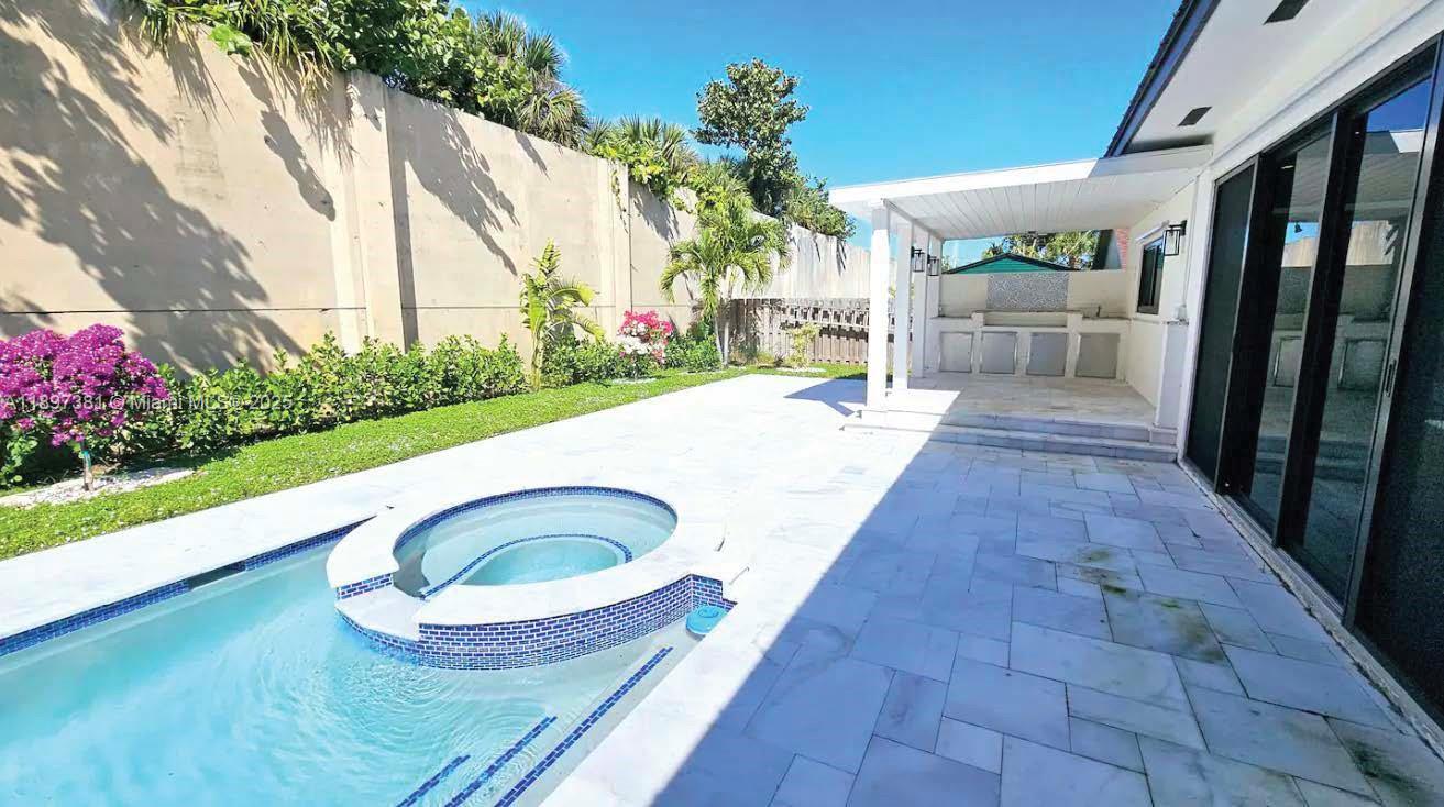 3409 Diane Dr, Boynton Beach FL 33435
