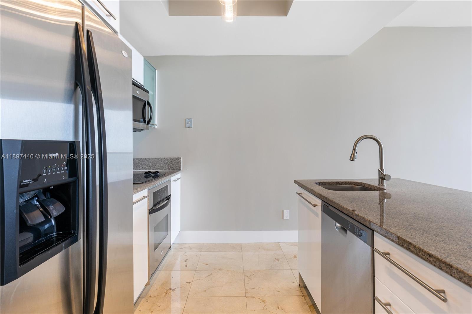 888 Biscayne Blvd #4311, Miami FL 33132