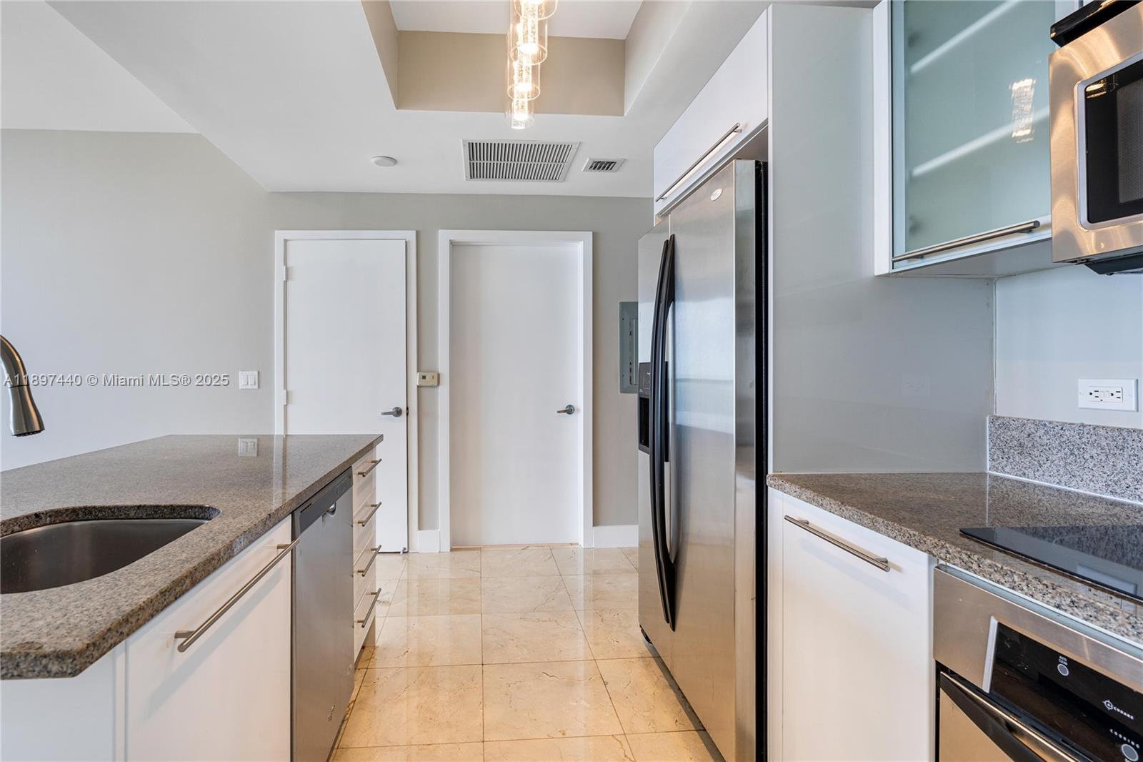 888 Biscayne Blvd #4311, Miami FL 33132