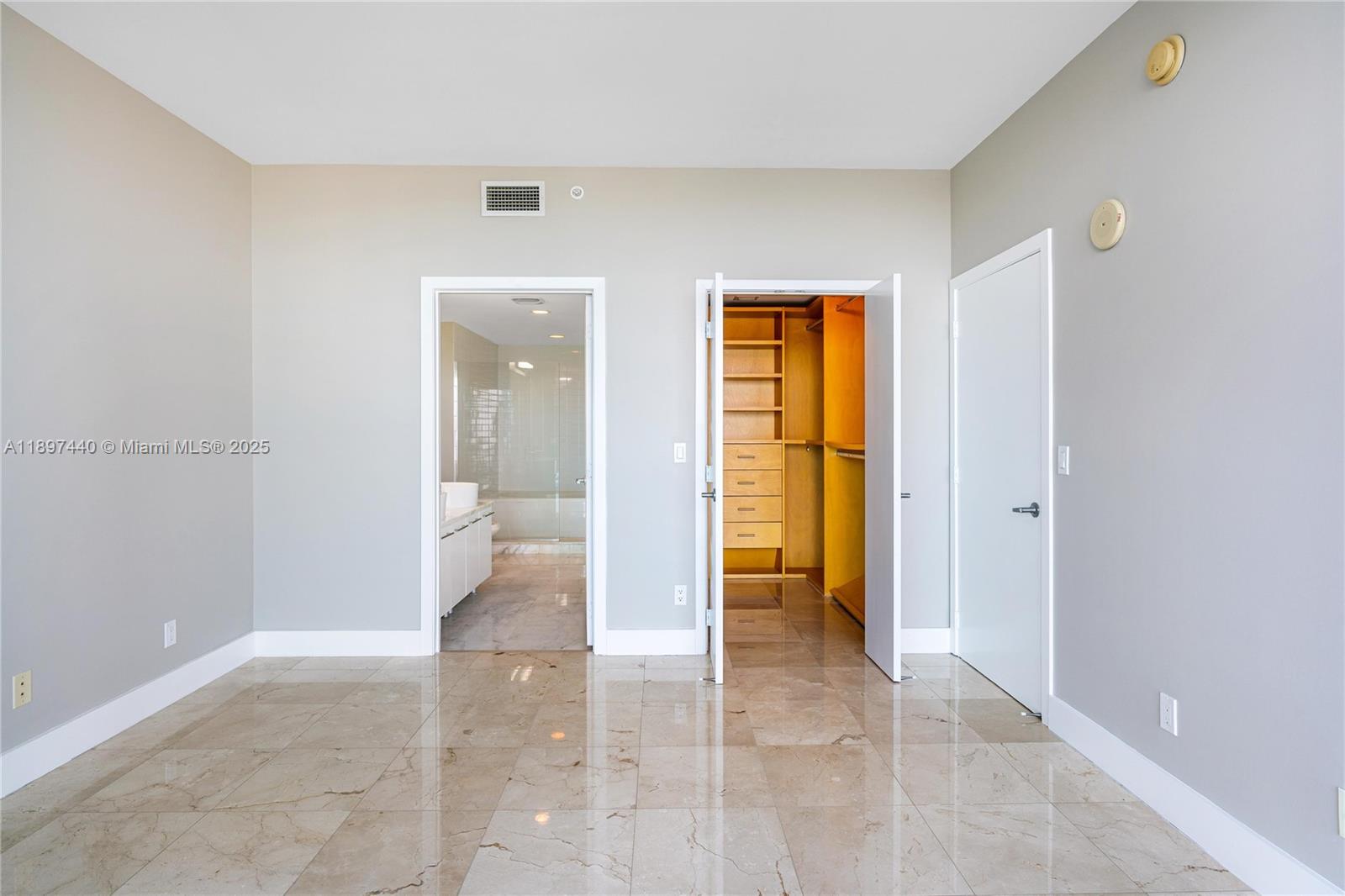 888 Biscayne Blvd #4311, Miami FL 33132