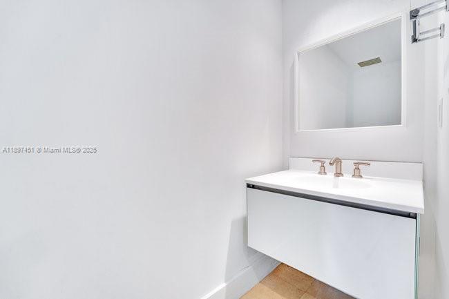 901 Brickell Key Blvd #1902, Miami FL 33131