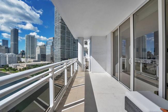 901 Brickell Key Blvd #1902, Miami FL 33131