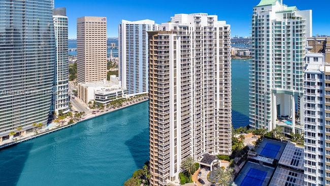 901 Brickell Key Blvd #1902, Miami FL 33131