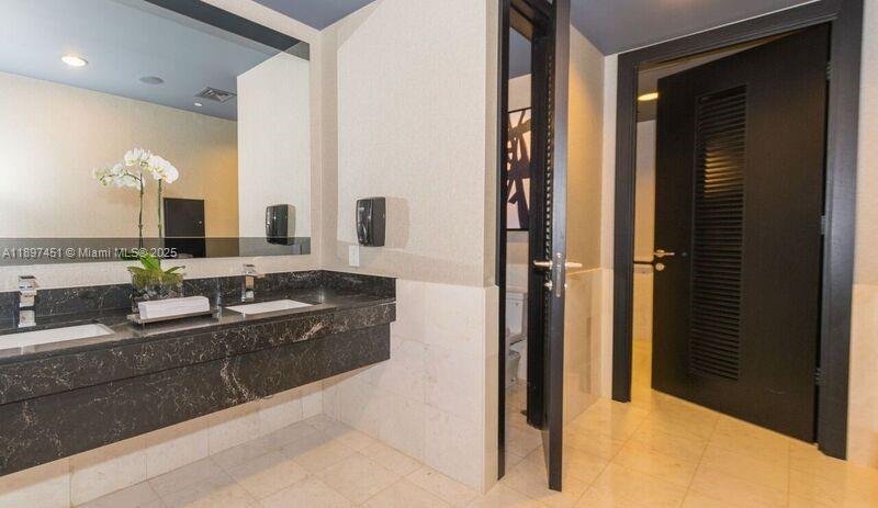 901 Brickell Key Blvd #1902, Miami FL 33131