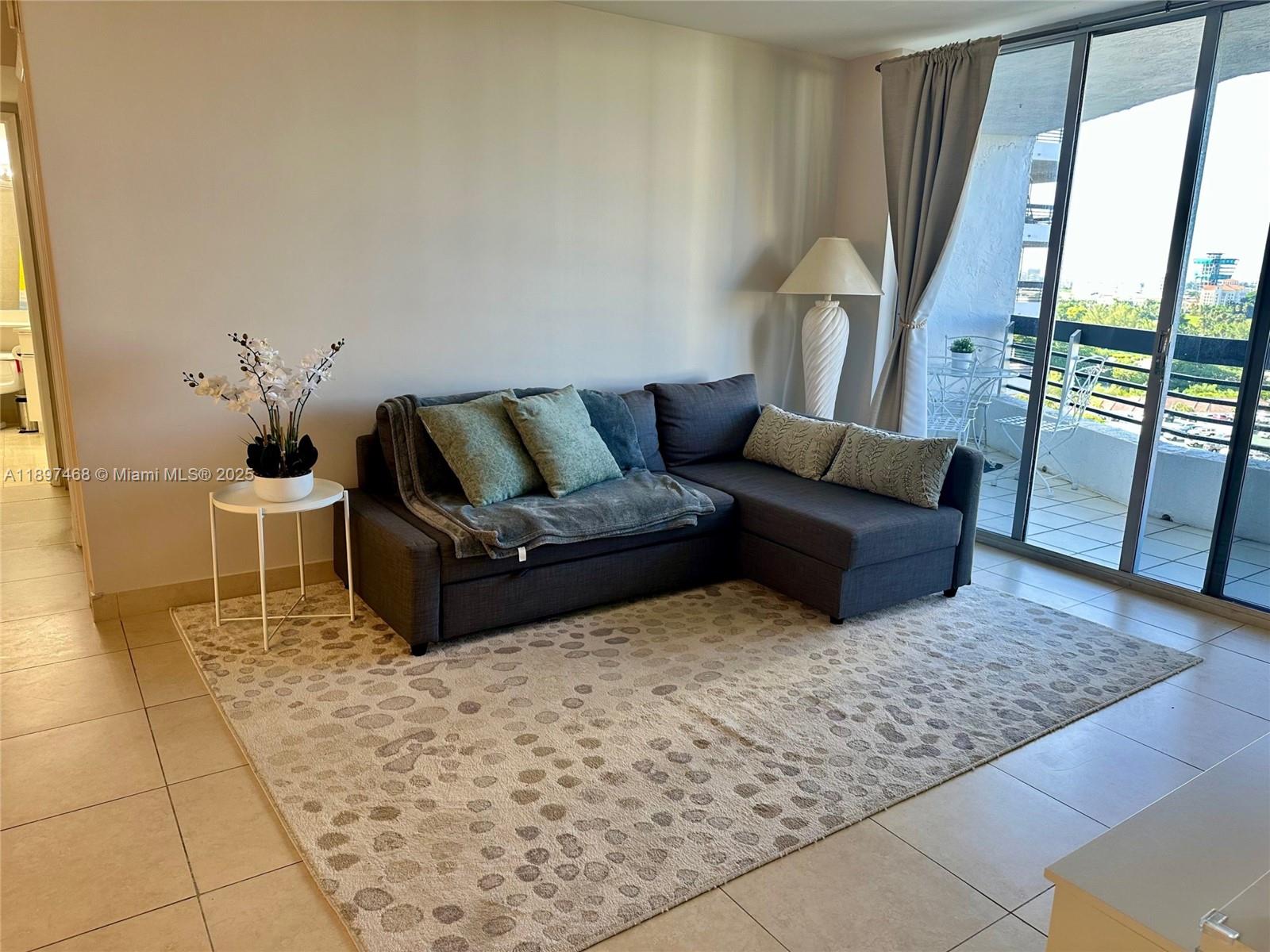 3600 NE Mystic Pointe Dr #1510, Aventura FL 33180